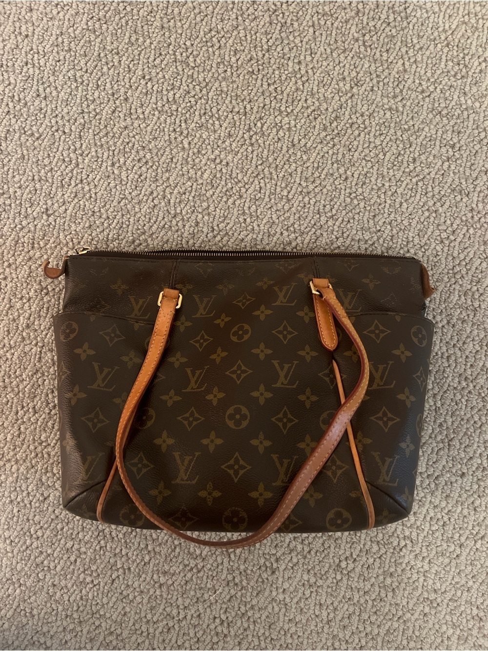 50% OFF Louis Vuitton Slouchy PM Tote